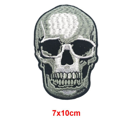 Antsiuvas medžiaginis Old Skull; 7x10cm Antsiuvas medžiaginis Old Skull; 7x10cm