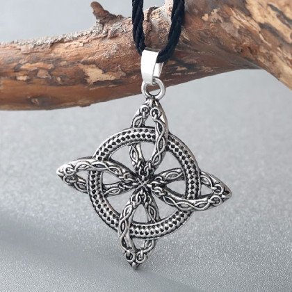 Kaklo papuošalas Nordic charm; 39mm Kaklo papuošalas Nordic charm; 39mm