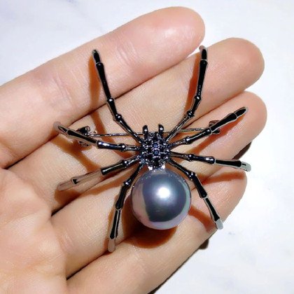 Segė Voras Widow; 45x45mm Segė Voras Widow; 45x45mm